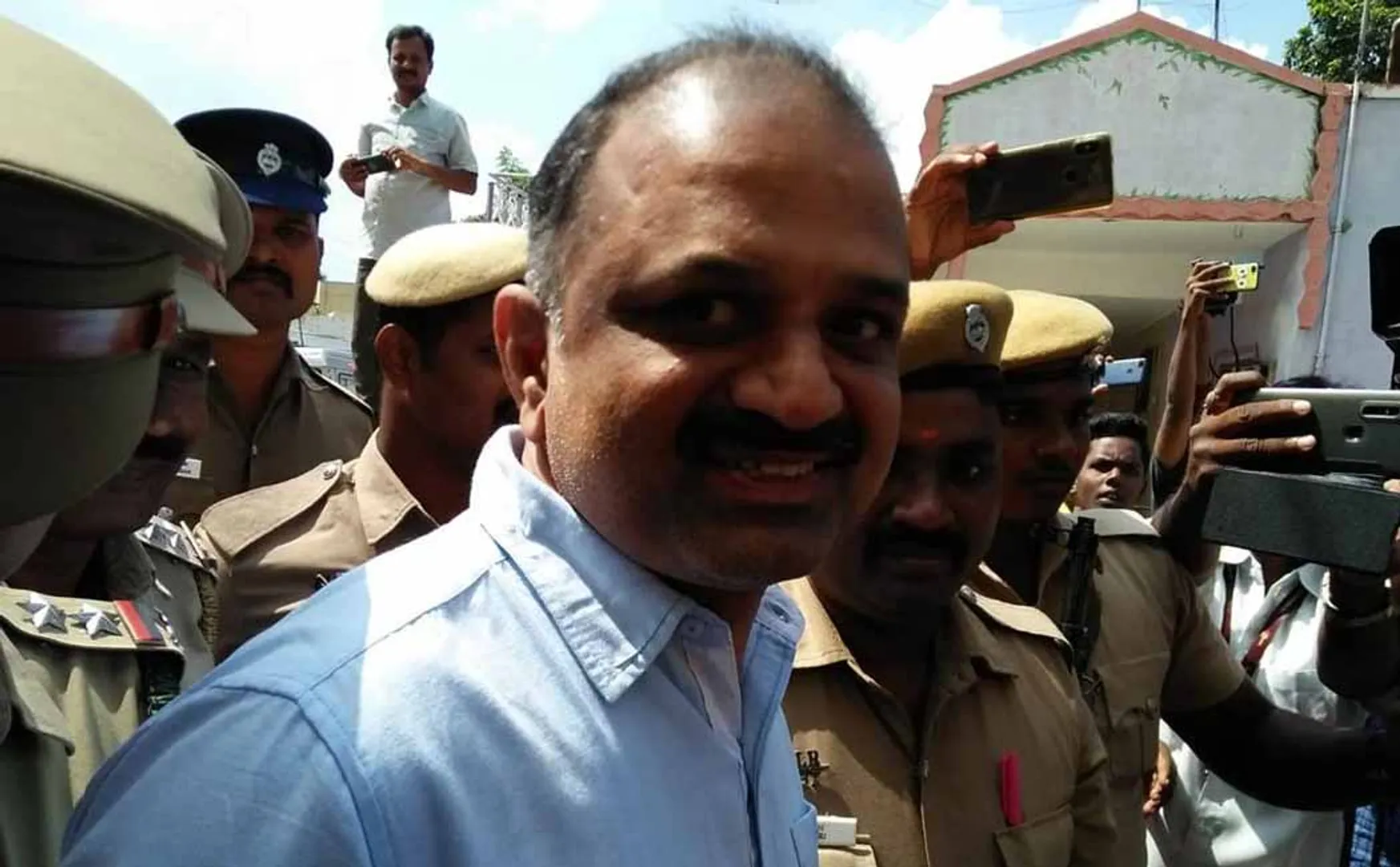 perarivaalan gets bail